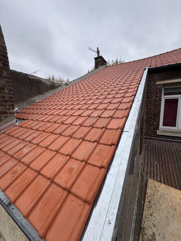 Remplacement de toiture à Lens, Arras et Lille : rénovez votre couverture durablement